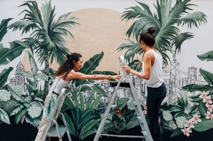 跟着壁画游香港，发现城市新艺思 企业形象策划的艺术之旅